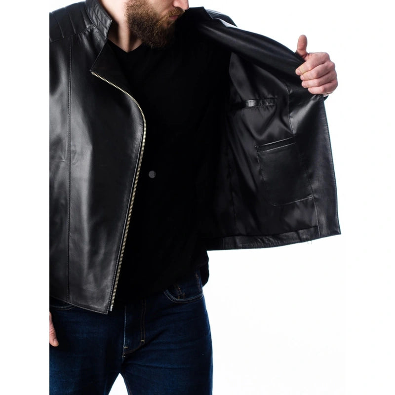 Premium stitching on men’s quilted oak leather jacket